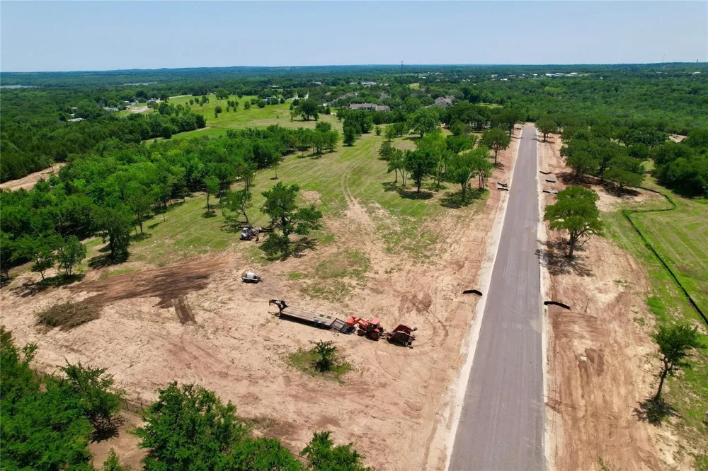 75 S Crescent Drive Pottsboro, TX 75076