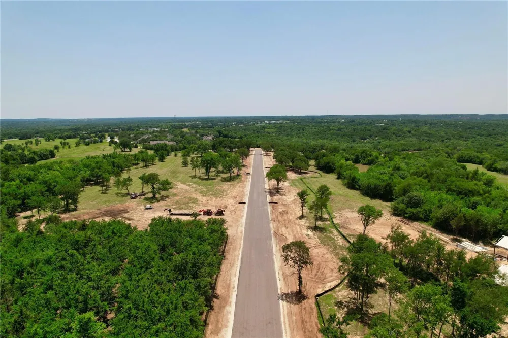 75 S Crescent Drive Pottsboro, TX 75076