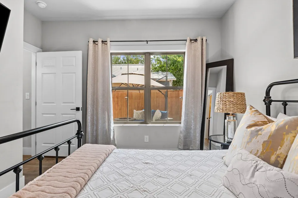 502 S Eagle Street #202 Fredericksburg, TX 78624