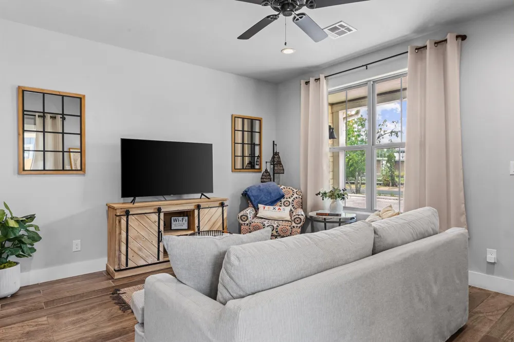 502 S Eagle Street #202 Fredericksburg, TX 78624