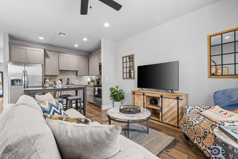 502 S Eagle Street #202 Fredericksburg, TX 78624