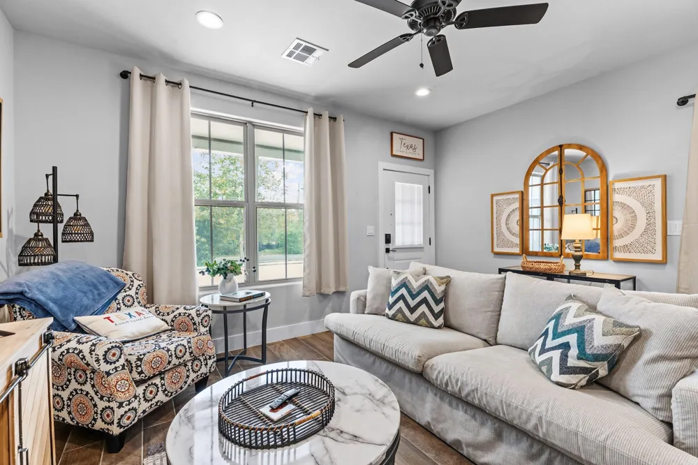 502 S Eagle Street #202 Fredericksburg, TX 78624
