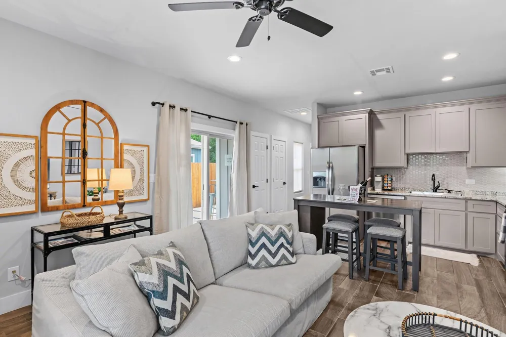 502 S Eagle Street #202 Fredericksburg, TX 78624