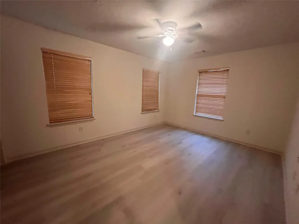 13340 Miller Lane Willis, TX 77318