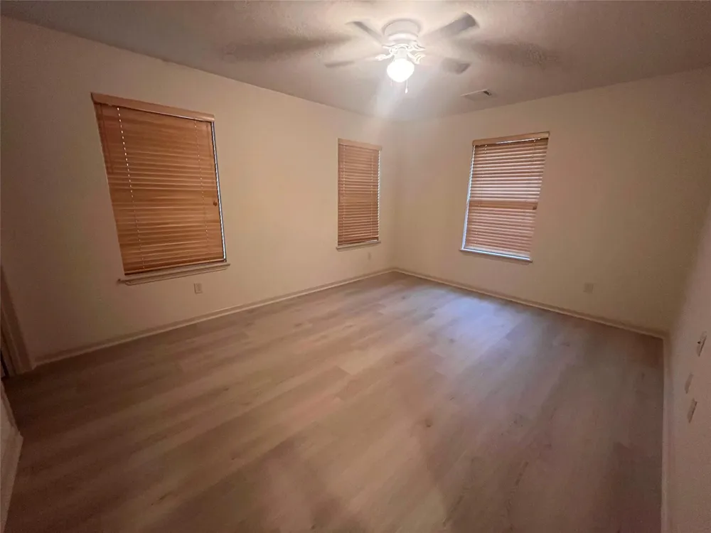 13340 Miller Lane Willis, TX 77318