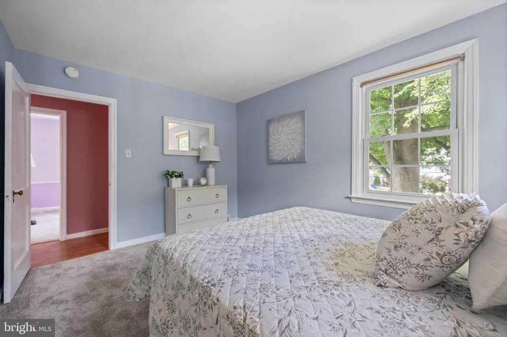 77 FOREST ROAD Springfield, PA 19064
