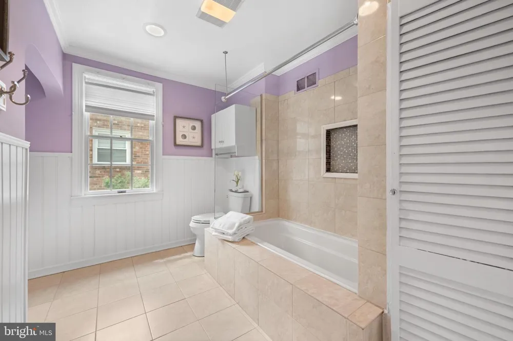 77 FOREST ROAD Springfield, PA 19064