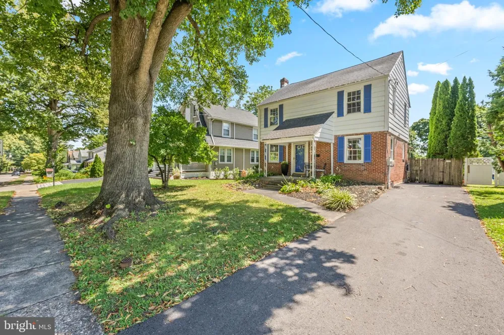 77 FOREST ROAD Springfield, PA 19064