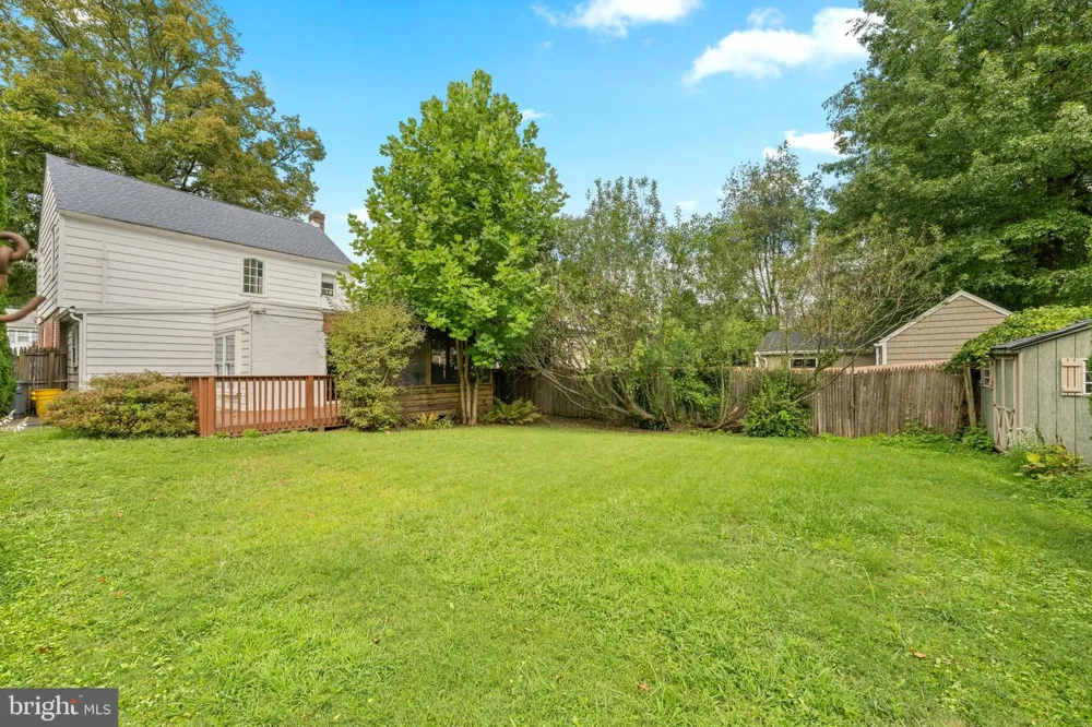 77 FOREST ROAD Springfield, PA 19064