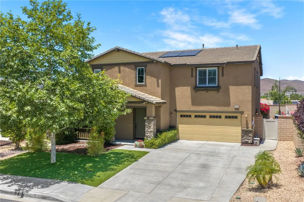 25432 Lone Acres Road Menifee, CA 92584