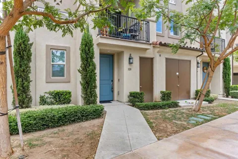328 Waverunner Court