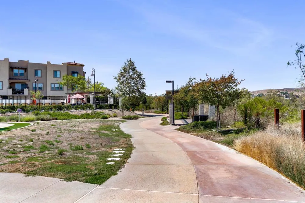 328 Waverunner Court Santee, CA 92071