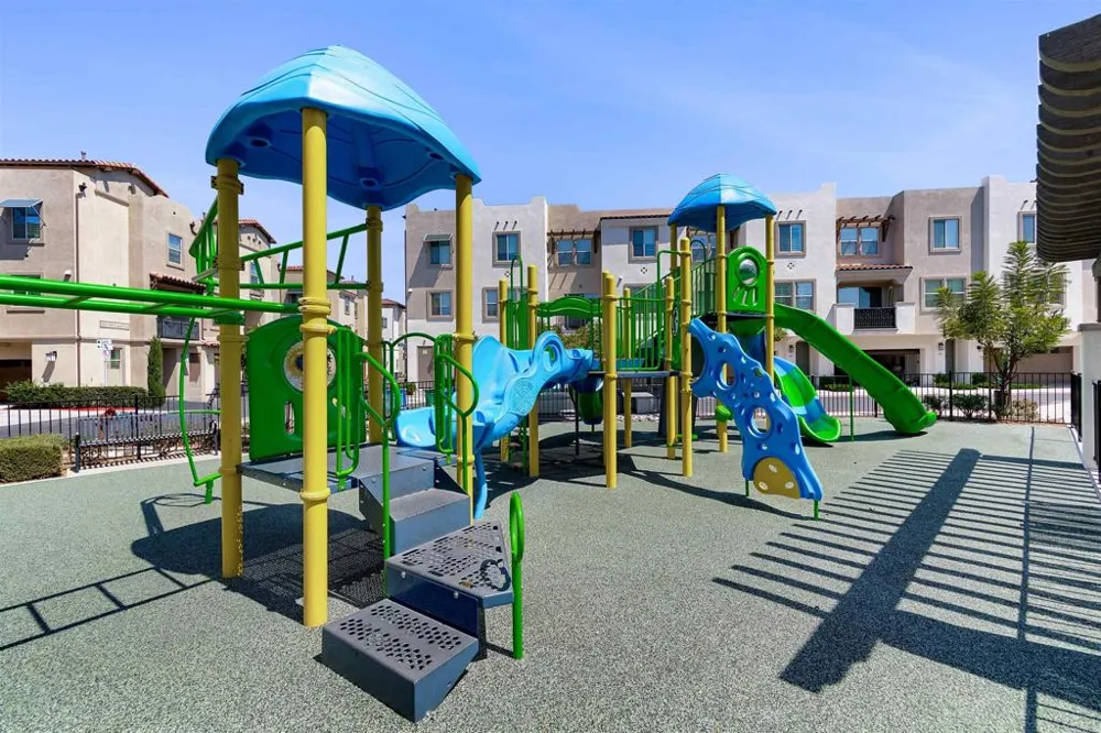 328 Waverunner Court Santee, CA 92071