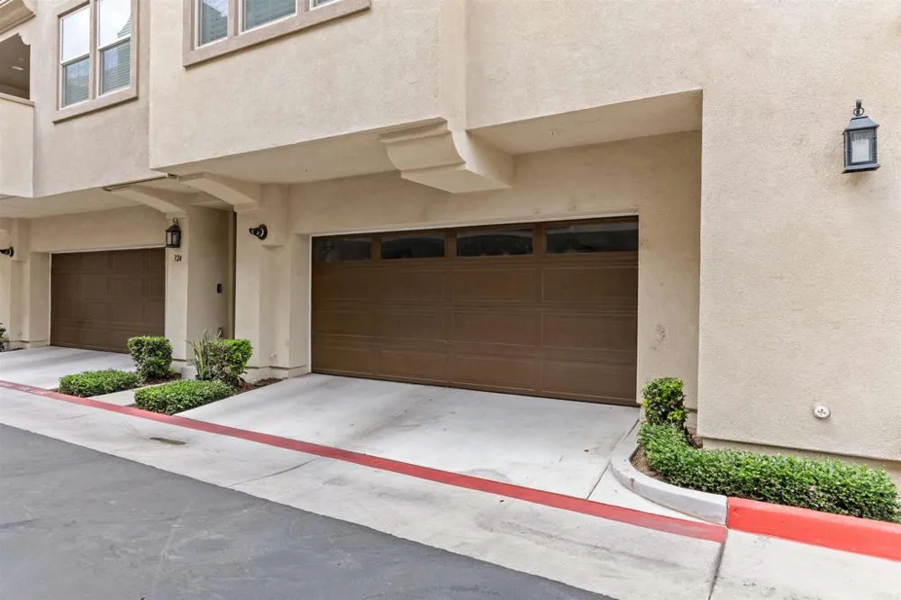 328 Waverunner Court Santee, CA 92071