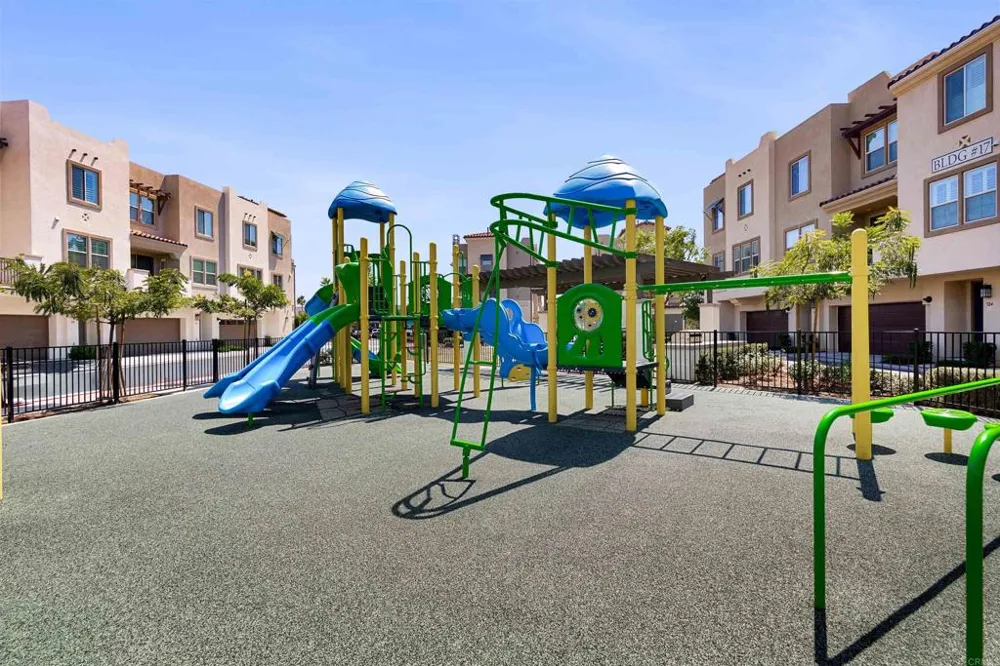 328 Waverunner Court Santee, CA 92071