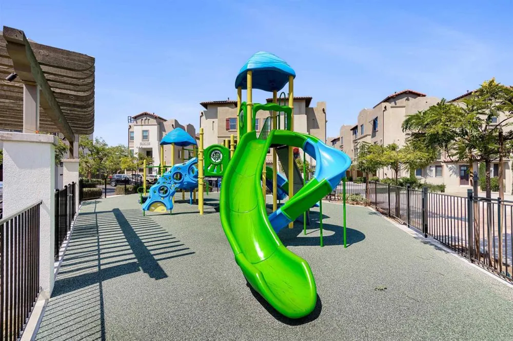 328 Waverunner Court Santee, CA 92071