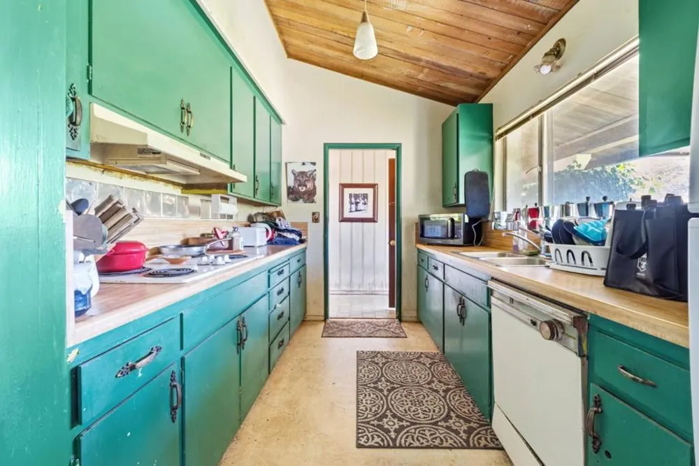 26655 Pancho Way Carmel, CA 93923