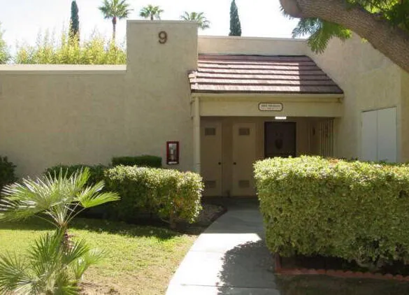 2053 Via Miraleste #914 Palm Springs, CA 92262