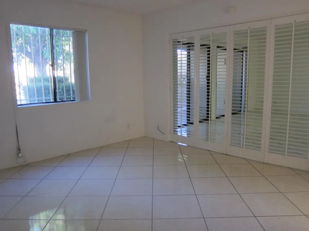 2053 Via Miraleste #914 Palm Springs, CA 92262