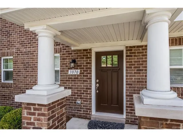 3070 Kilmer Avenue Troy, MI 48083
