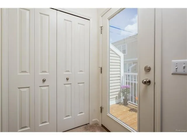 3070 Kilmer Avenue Troy, MI 48083
