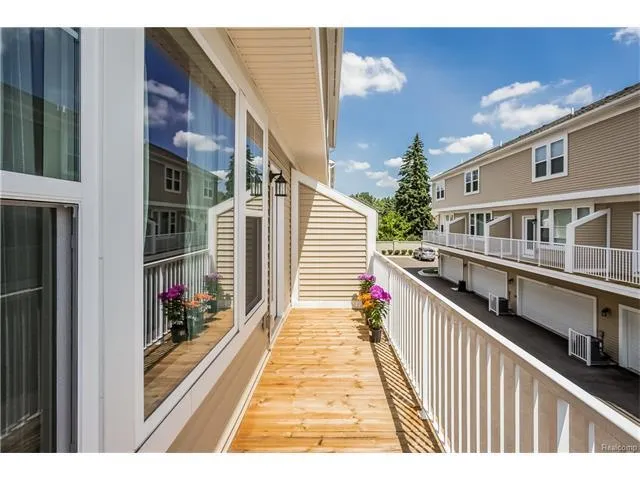 3070 Kilmer Avenue Troy, MI 48083