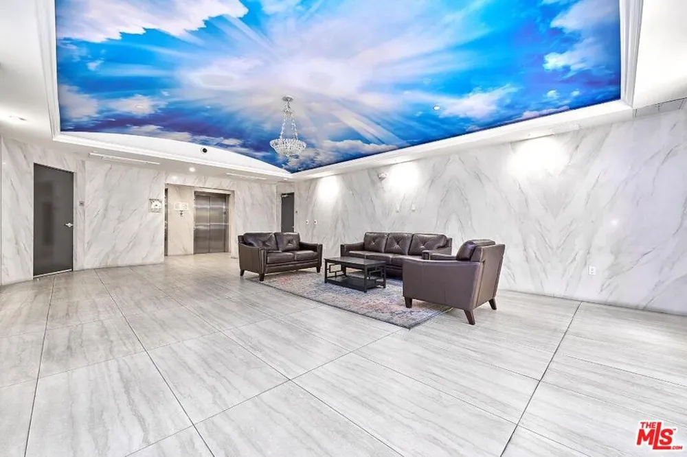 944 S Serrano Avenue #301 Los Angeles, CA 90006