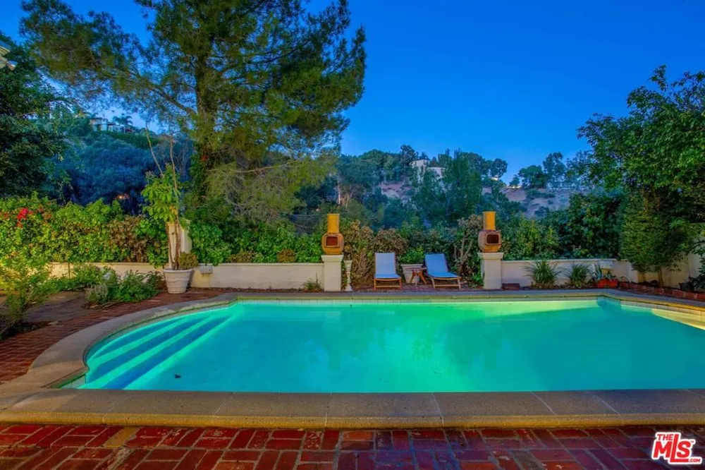 10216 Cielo Drive Beverly Hills, CA 90210
