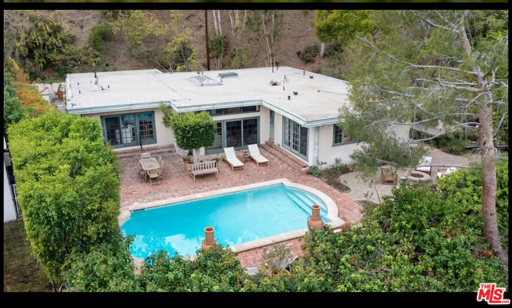 10216 Cielo Drive Beverly Hills, CA 90210
