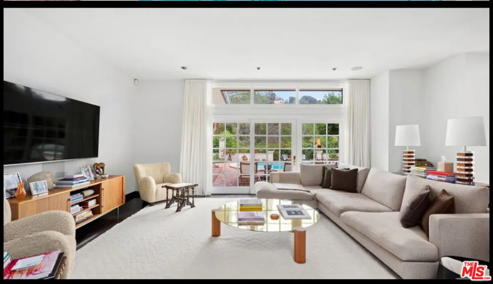 10216 Cielo Drive Beverly Hills, CA 90210