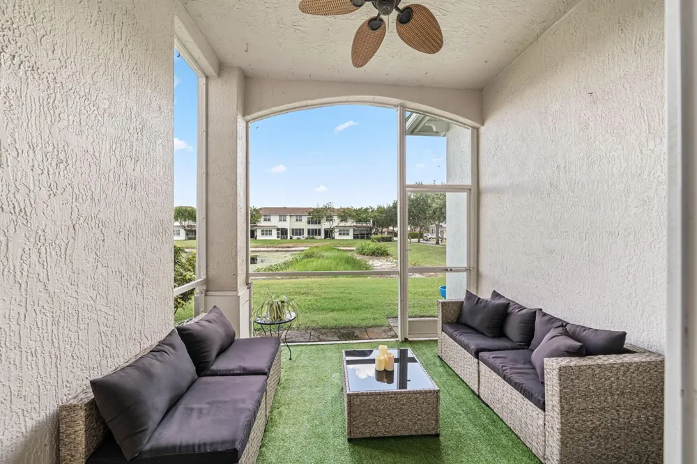6394 BELLA CIRCLE #1004 Boynton Beach, FL 33437