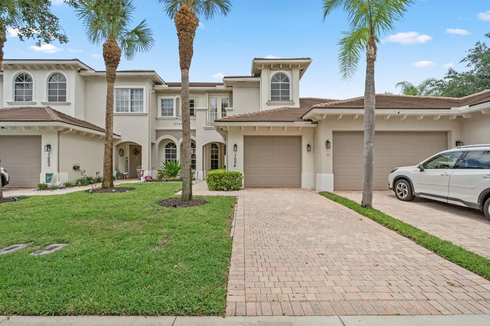 6394 BELLA CIRCLE #1004 Boynton Beach, FL 33437