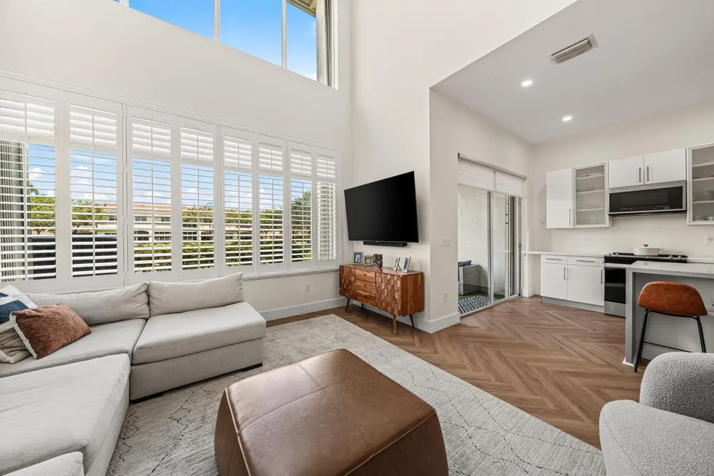 6394 BELLA CIRCLE #1004 Boynton Beach, FL 33437