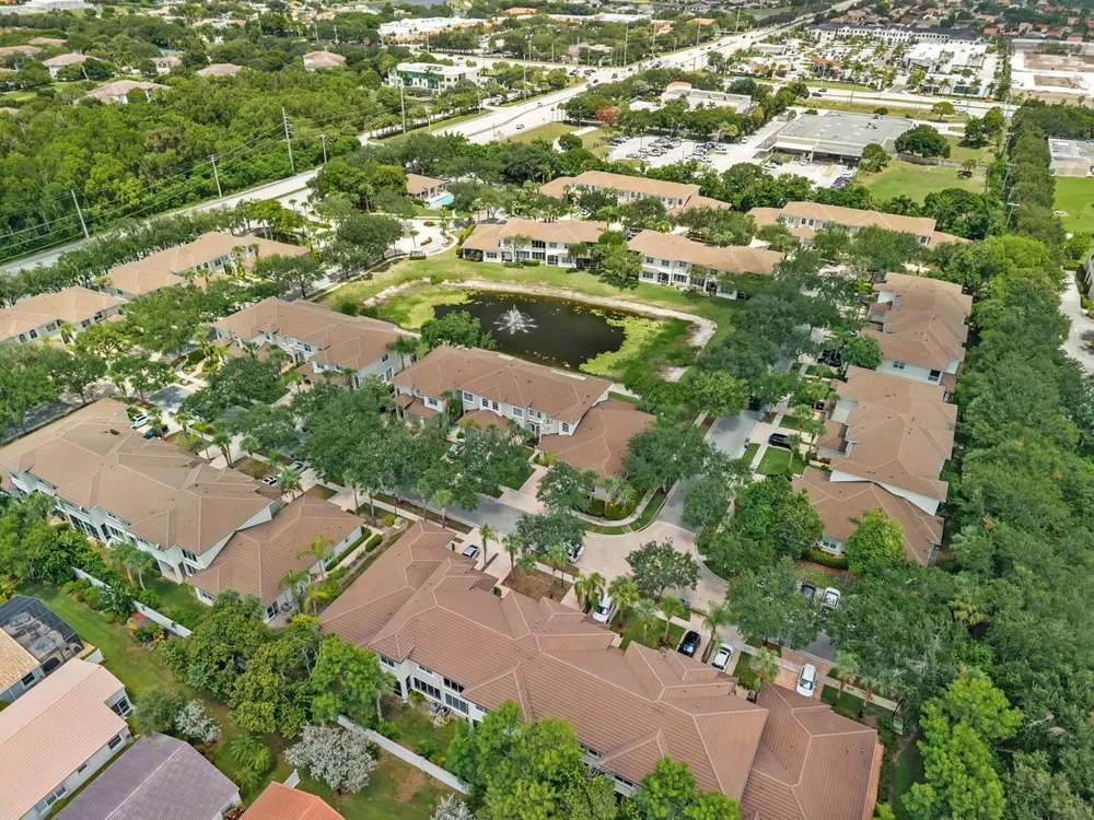 6394 BELLA CIRCLE #1004 Boynton Beach, FL 33437