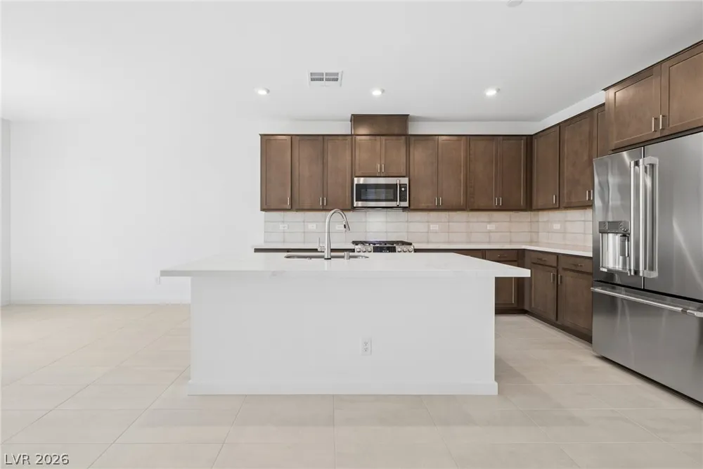 11965 Angle Cliff Avenue Las Vegas, NV 89138