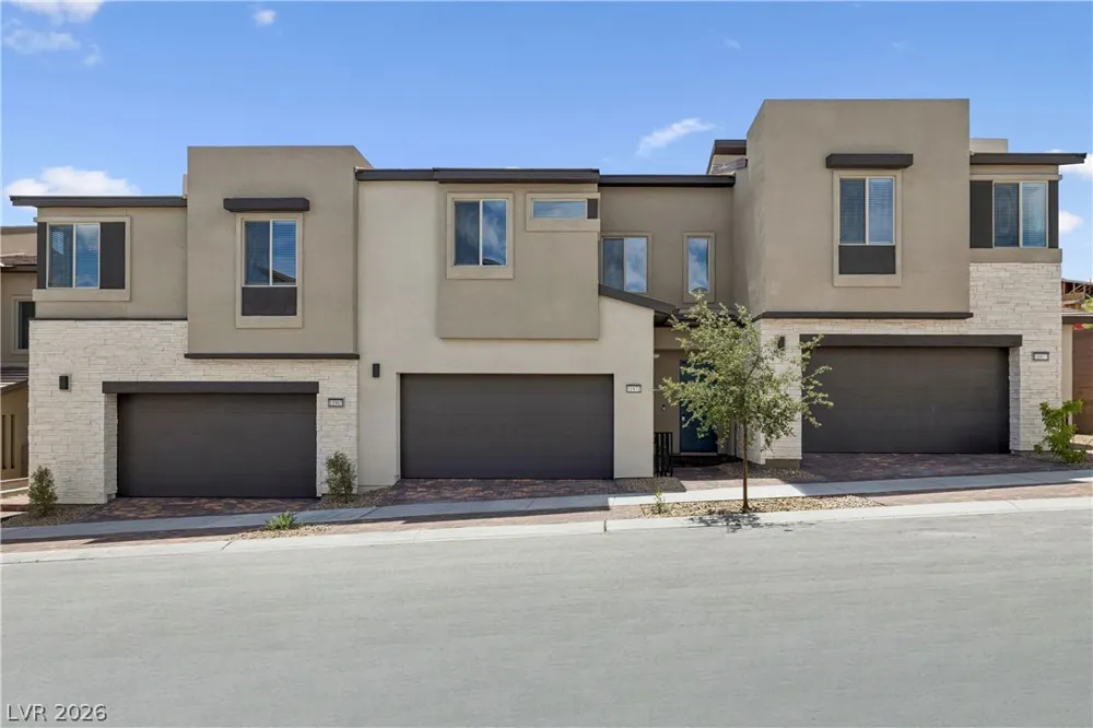 11977 Angle Cliff Avenue Las Vegas, NV 89138