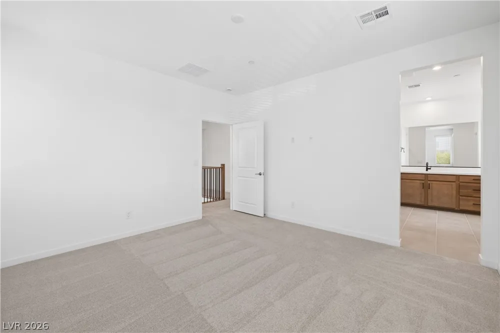 11977 Angle Cliff Avenue Las Vegas, NV 89138