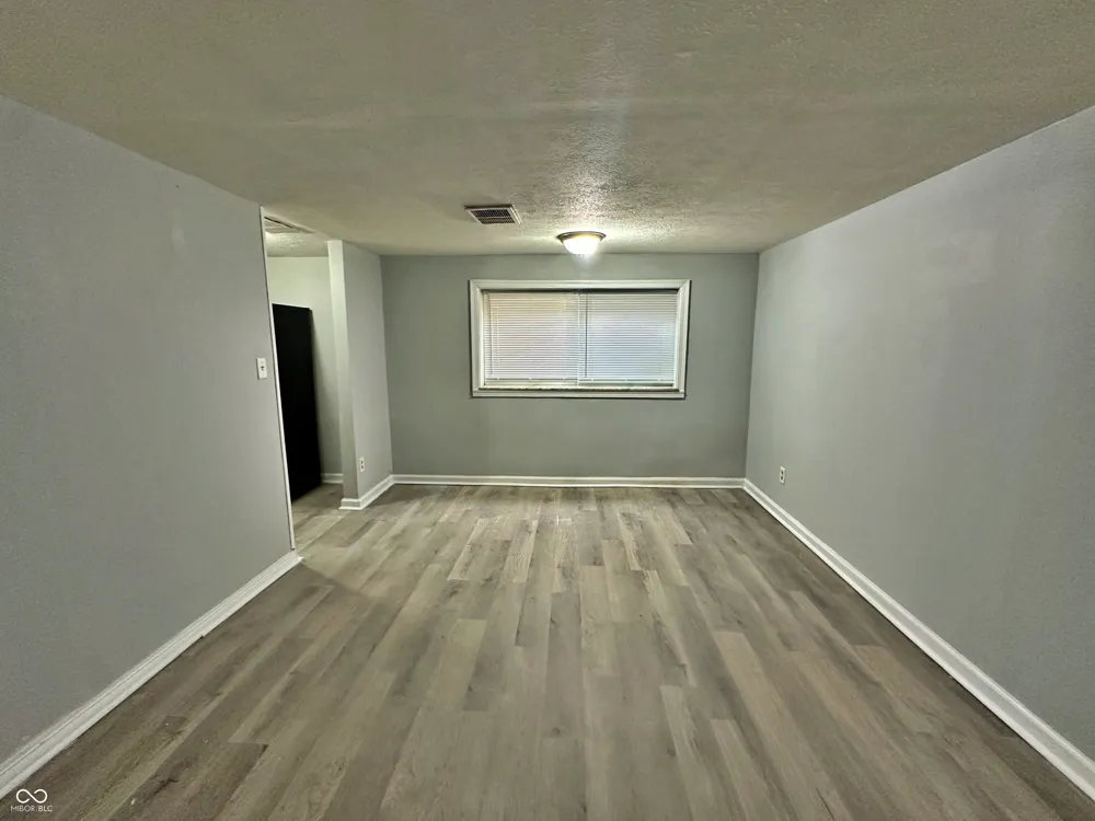 6262 Eastridge Drive #100 Indianapolis, IN 46219