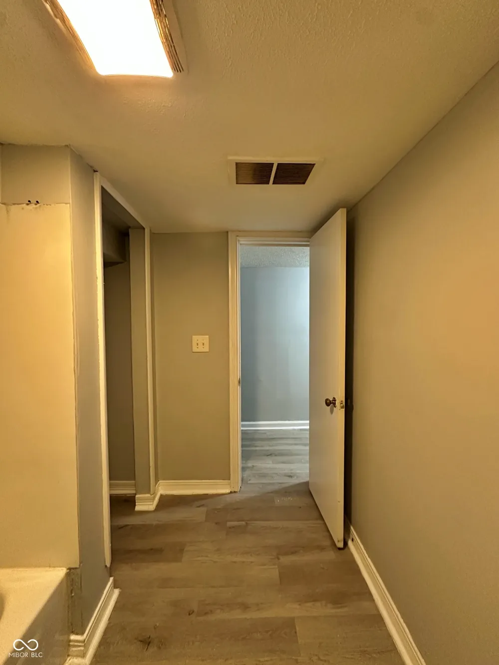 6262 Eastridge Drive #100 Indianapolis, IN 46219