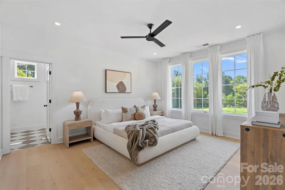 2900 Dogwood Avenue Charlotte, NC 28206