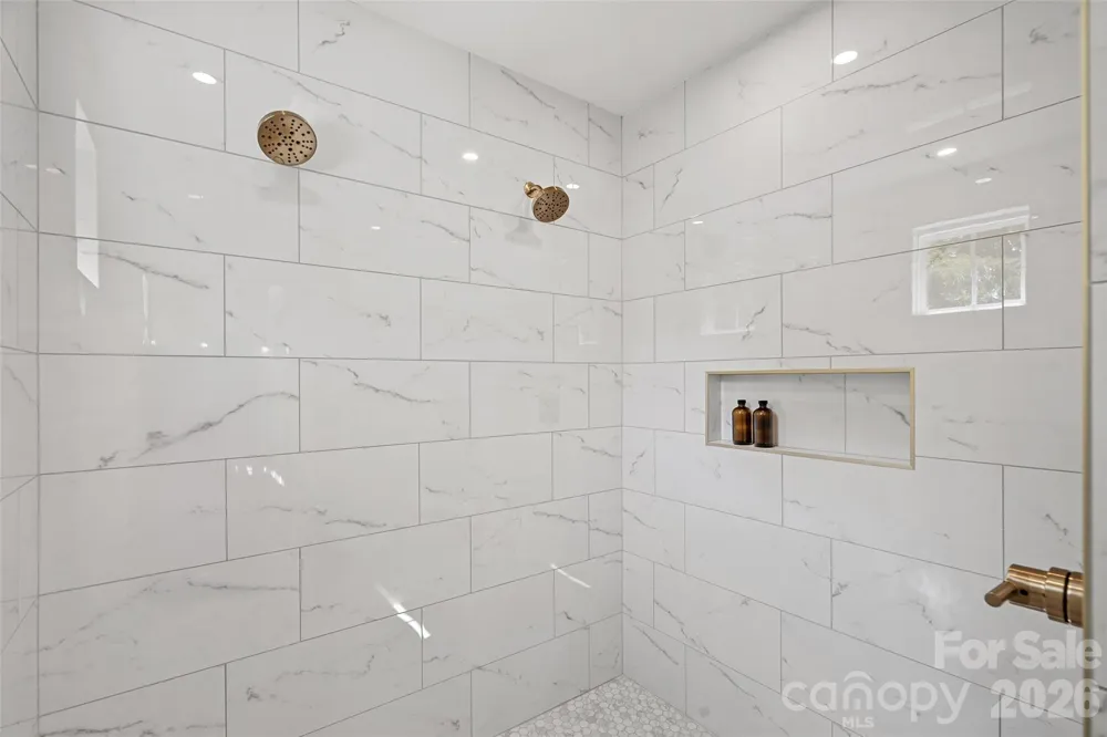 2900 Dogwood Avenue Charlotte, NC 28206