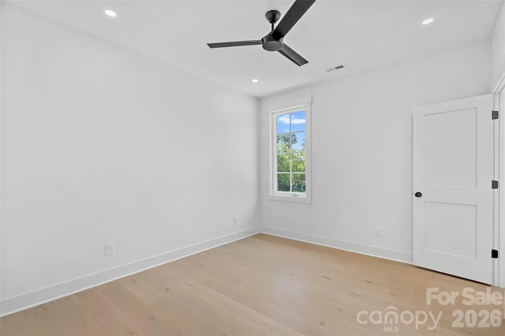 2900 Dogwood Avenue Charlotte, NC 28206