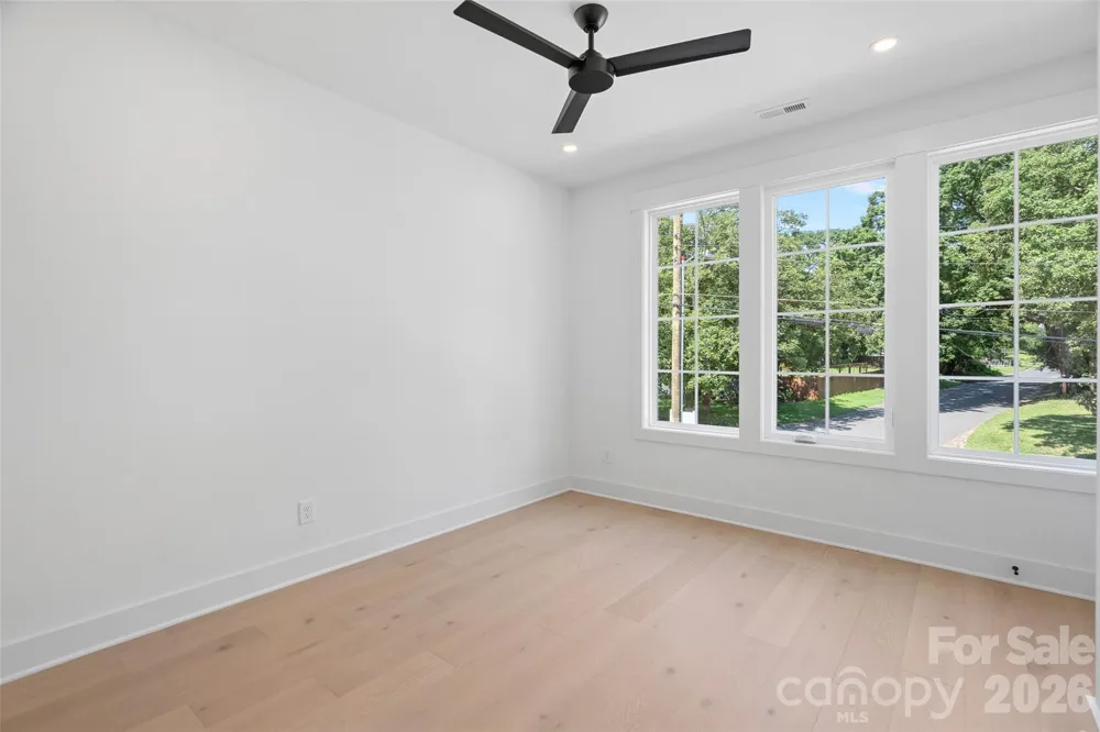 2900 Dogwood Avenue Charlotte, NC 28206