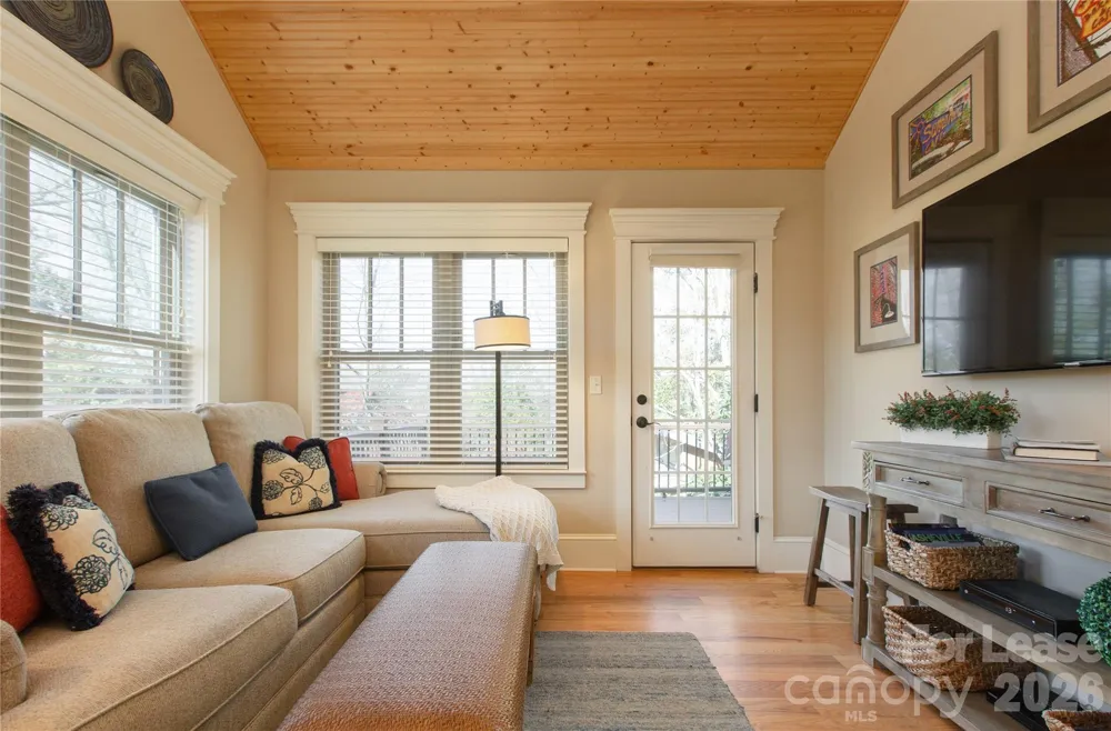 41 Mildred Avenue Asheville, NC 28806