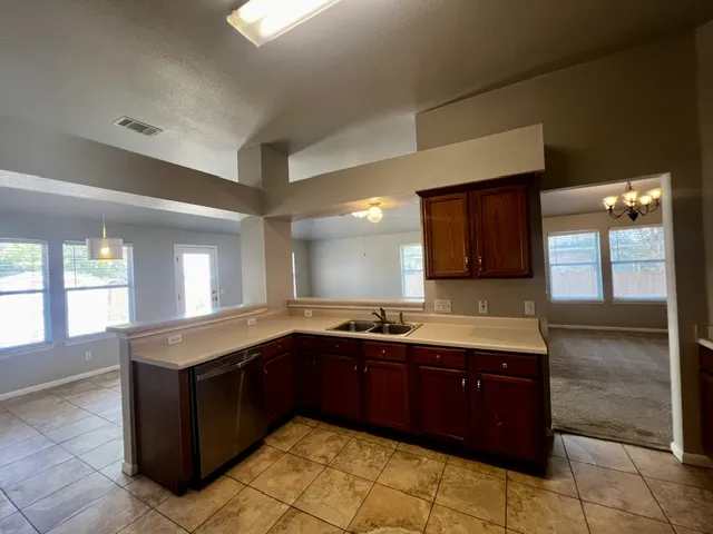 713 Ranchero Road Leander, TX 78641