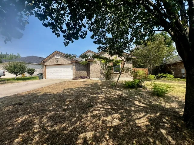 713 Ranchero Road Leander, TX 78641