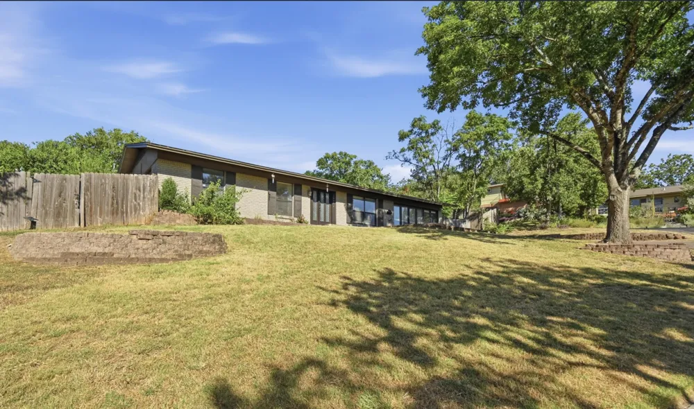 2600 Oakhaven Drive Austin, TX 78704