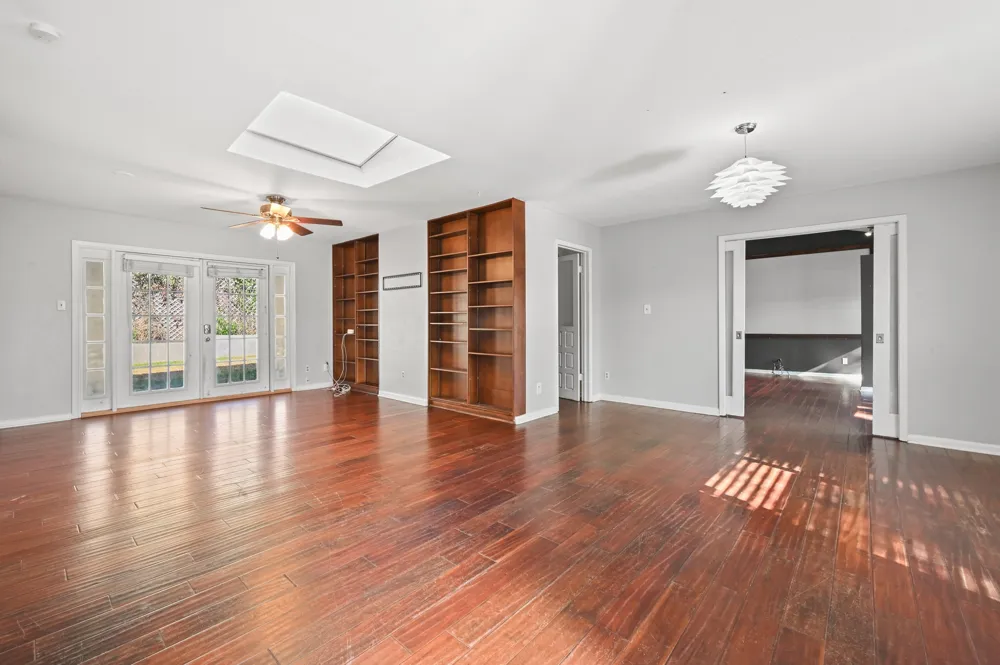 2600 Oakhaven Drive Austin, TX 78704