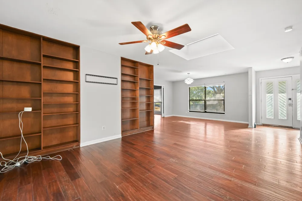 2600 Oakhaven Drive Austin, TX 78704