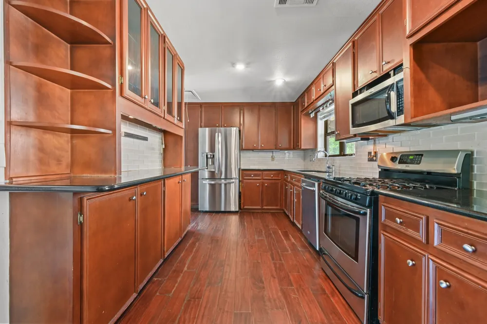 2600 Oakhaven Drive Austin, TX 78704